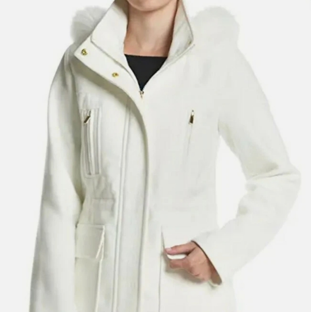 Women's White Cinch Waist & Faux Fur Hooded Coat!
